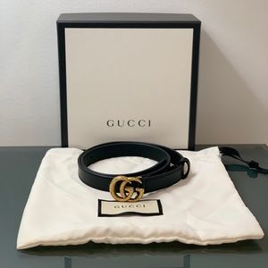Gucci slim black leather belt with double GG buckle xs
